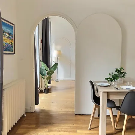 Apartament Le Balcon Sur L'histoire-wifi-balcon-clim Albi